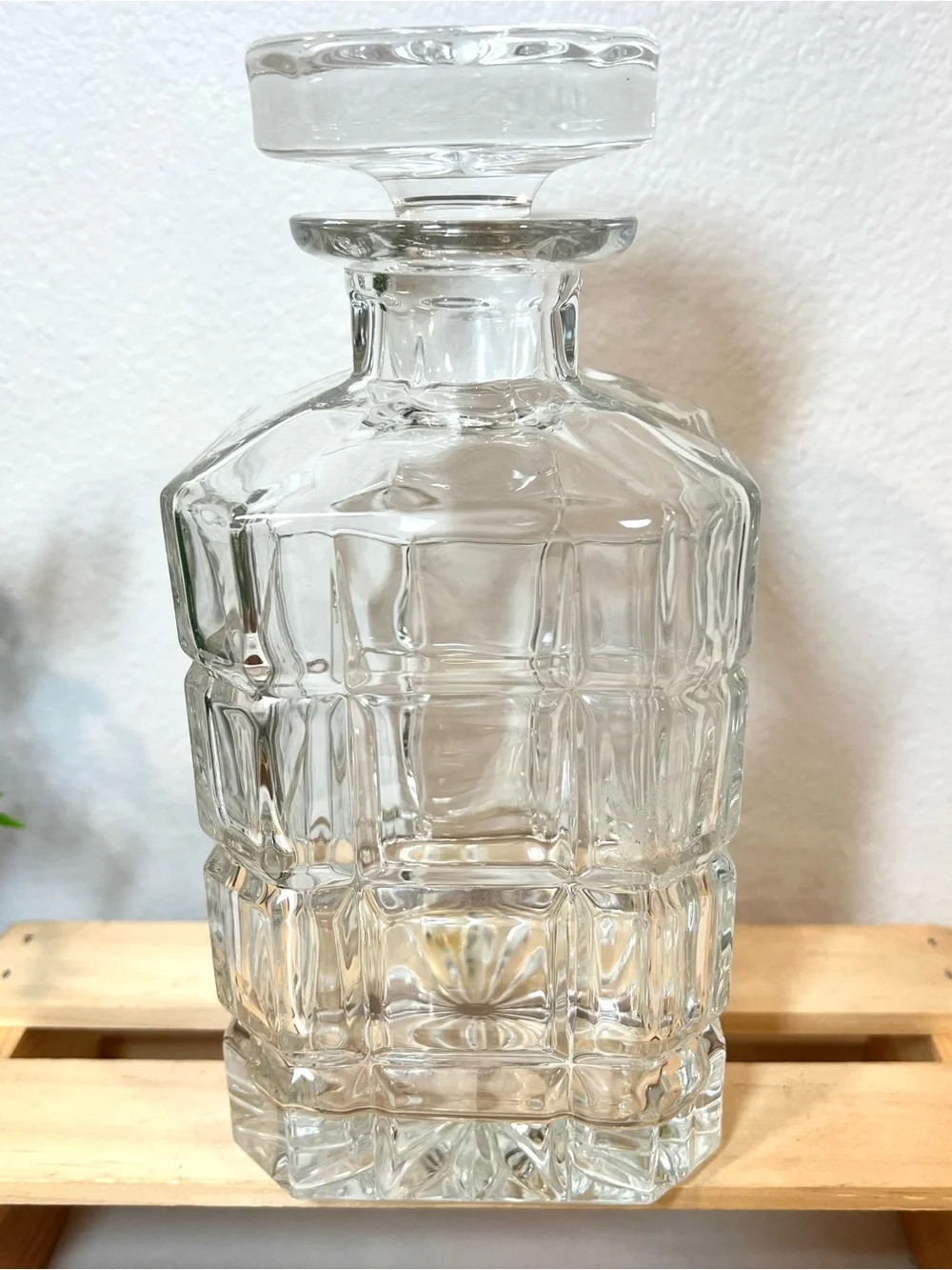 💥3/$50 Godinger “Aberdeen” 20 oz. Faceted Crystal Decanter w Matching Stopper